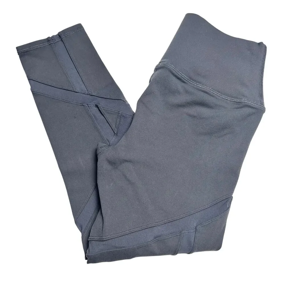 Alo Yoga | Women | Cropped 3/4 Gray Mesh Trim Capri Leggings | Size Small